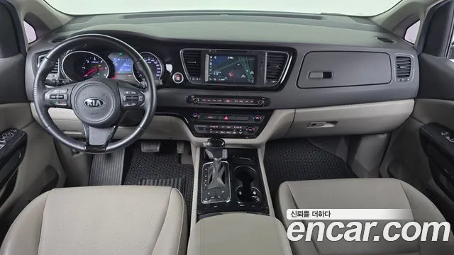 Kia Carnival — интерьер
