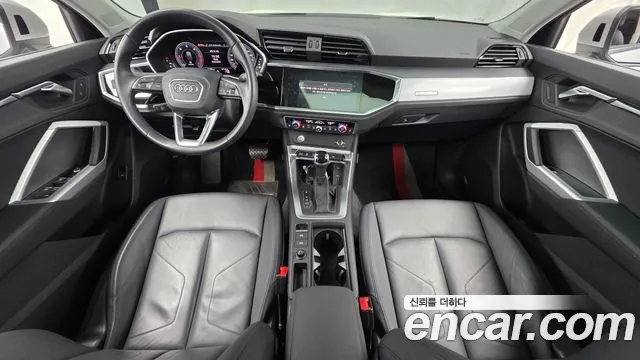 Audi Q3 — интерьер