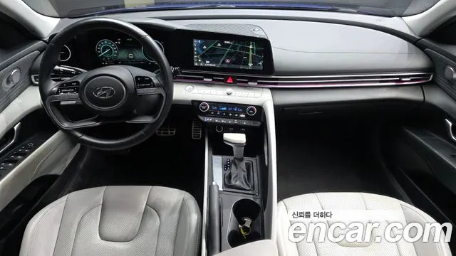 Hyundai Elantra — интерьер