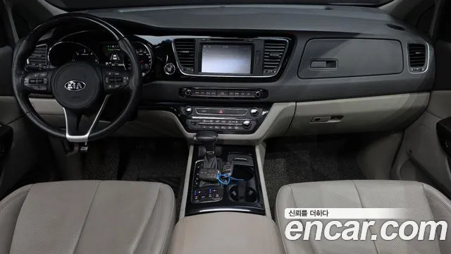 Kia Carnival — интерьер