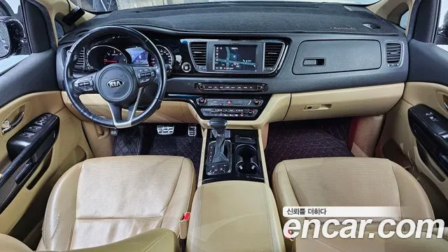 Kia Carnival — интерьер