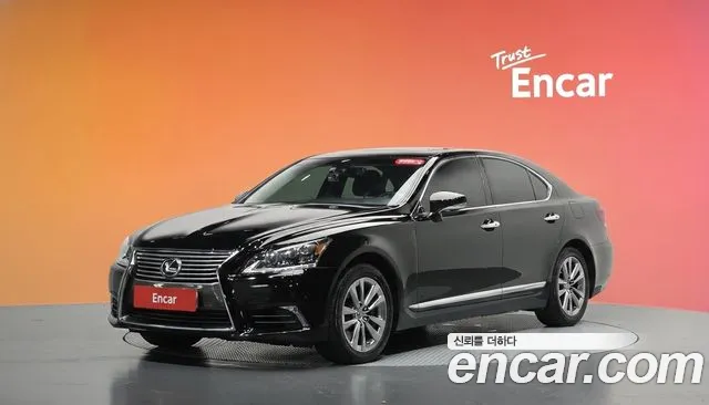 Lexus LS — экстерьер