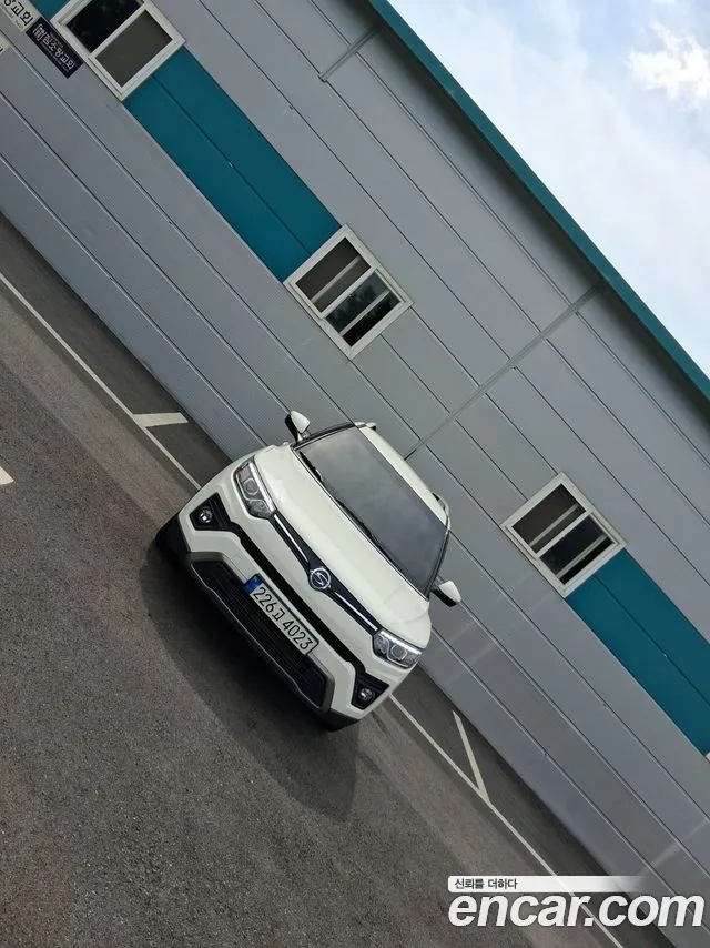 KG Mobility Tivoli — экстерьер