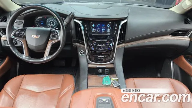 Cadillac Escalade — интерьер