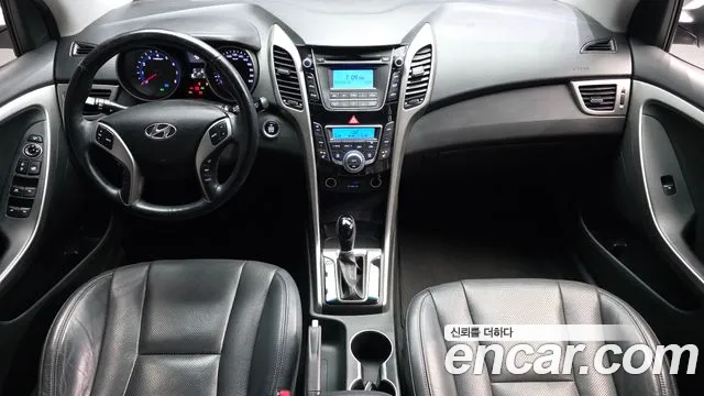 Hyundai i30 — интерьер