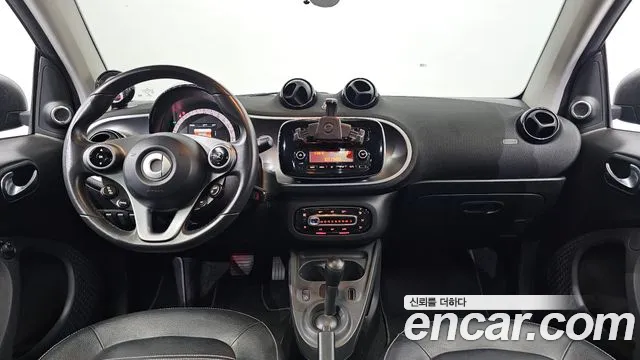 Smart ForTwo — интерьер