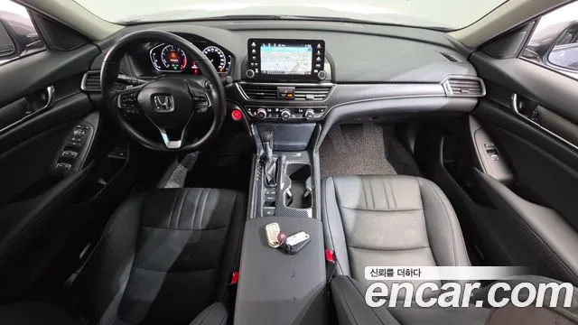 Honda Accord — интерьер