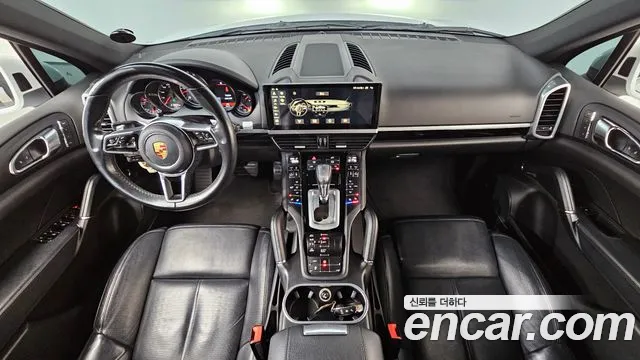 Porsche Cayenne — интерьер