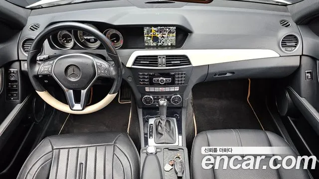 Mercedes-Benz C-класс — интерьер