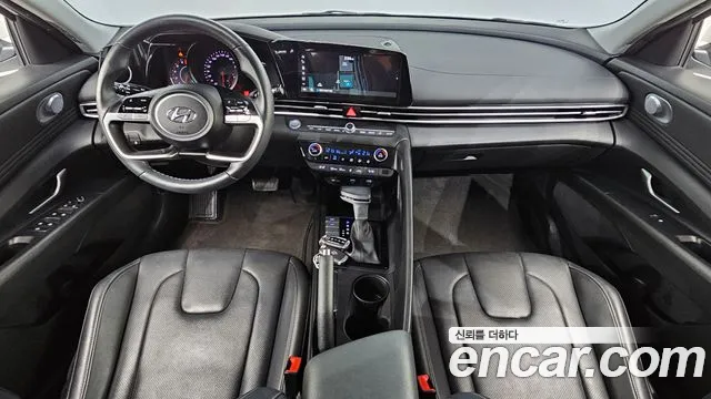 Hyundai Elantra — интерьер