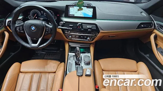 BMW 5 серия — интерьер