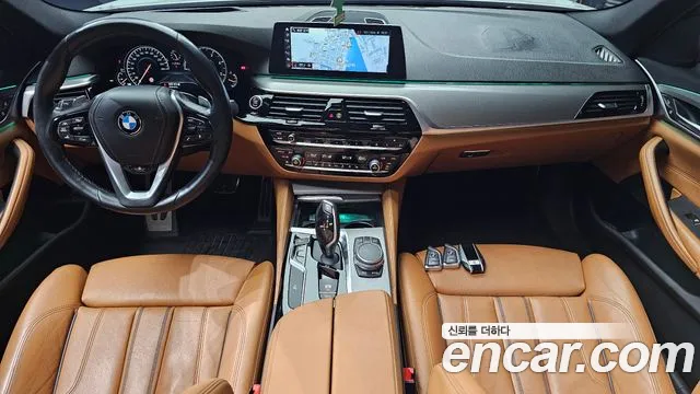 BMW 5 серия — интерьер