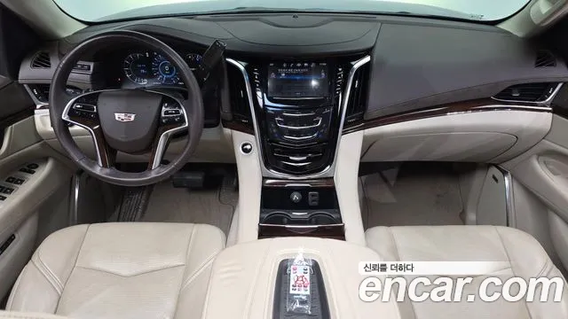Cadillac Escalade — интерьер