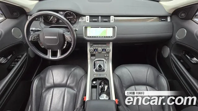 Land Rover Range Rover Evoque — интерьер