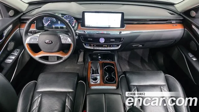Kia K9 — интерьер