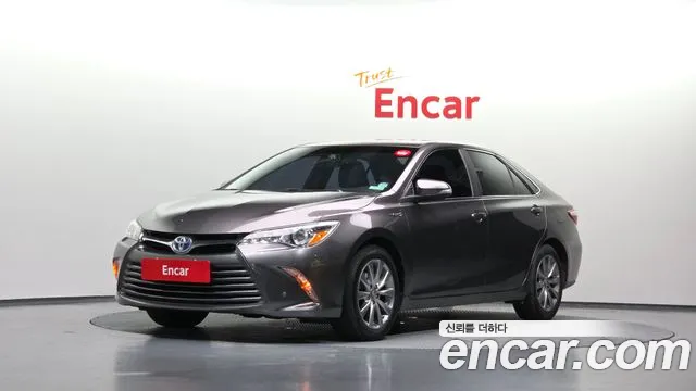 Toyota Camry — экстерьер