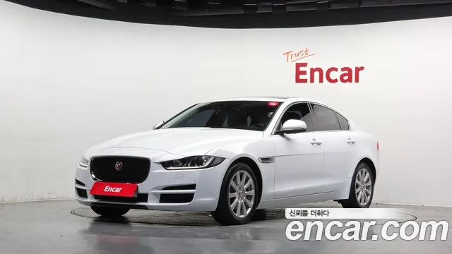 Jaguar XE — экстерьер