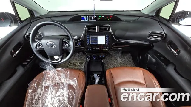 Toyota Prius — интерьер