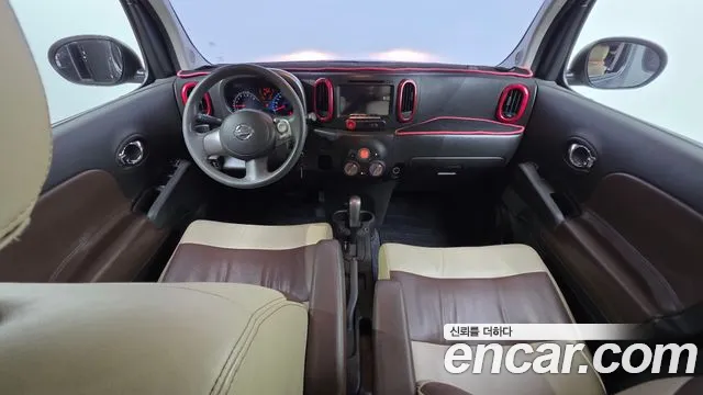 Nissan Cube — интерьер
