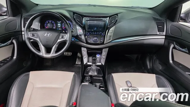 Hyundai i40 — интерьер