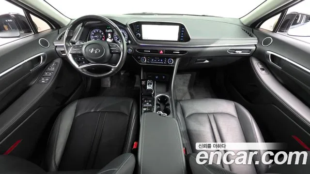 Hyundai Sonata — интерьер
