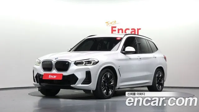 BMW iX3 — экстерьер