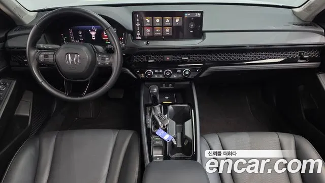 Honda Accord — интерьер