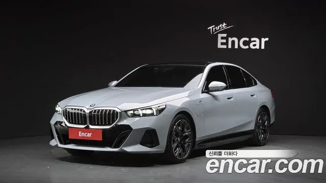 BMW 5 серия — экстерьер