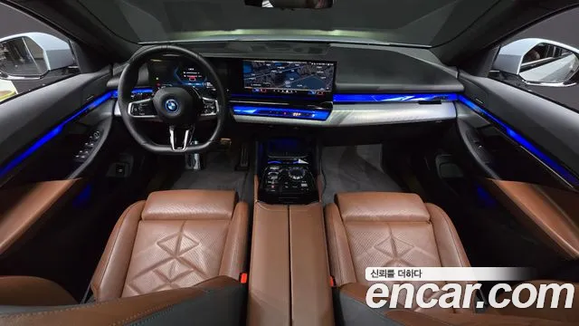 BMW 5 серия — интерьер