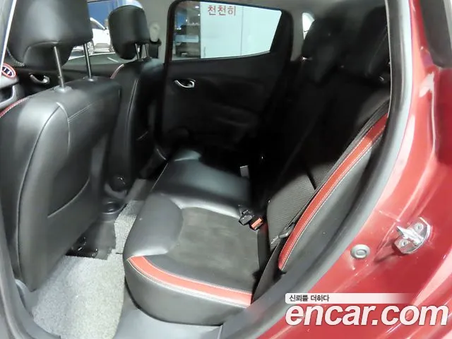 Renault Korea Clio — интерьер