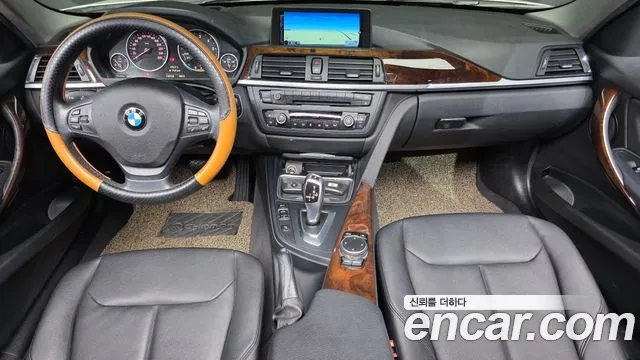 BMW 3 серия — интерьер