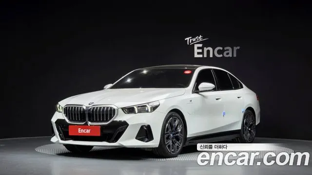 BMW 5 серия — экстерьер