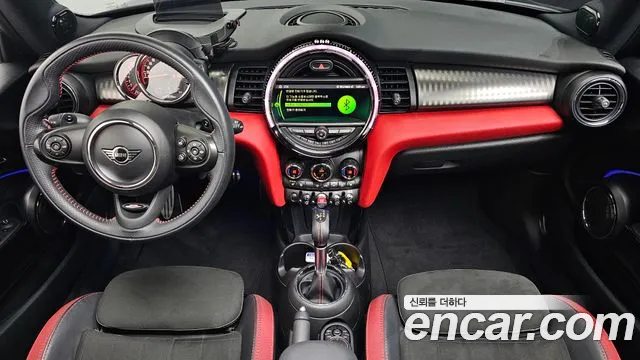 MINI Cooper — интерьер