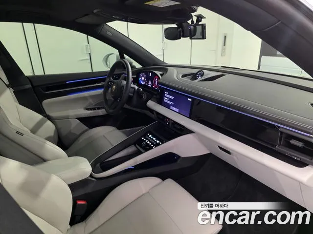 Porsche Macan — интерьер