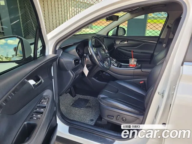 Hyundai Santa Fe — интерьер