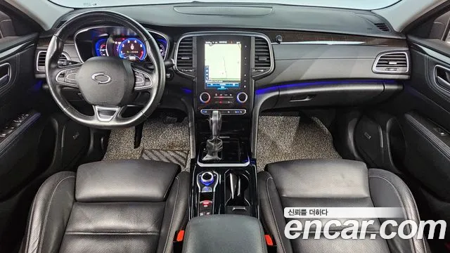 Renault Korea SM6 — интерьер