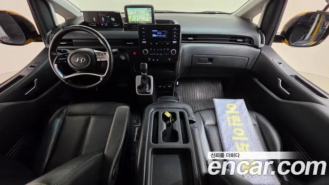 Hyundai Staria — интерьер