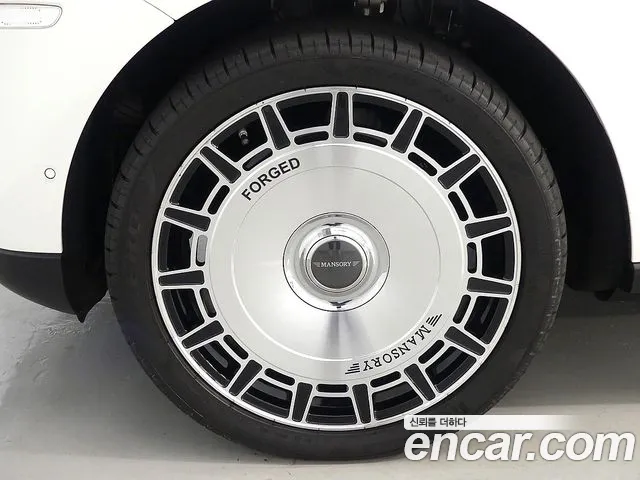 Rolls-Royce Cullinan — интерьер