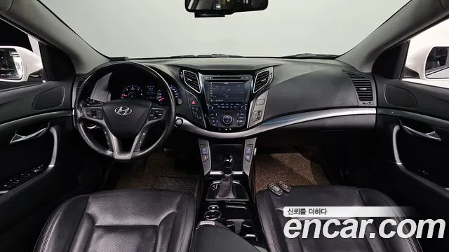 Hyundai i40 — интерьер