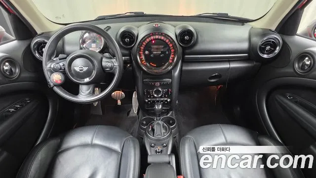 MINI Countryman — интерьер