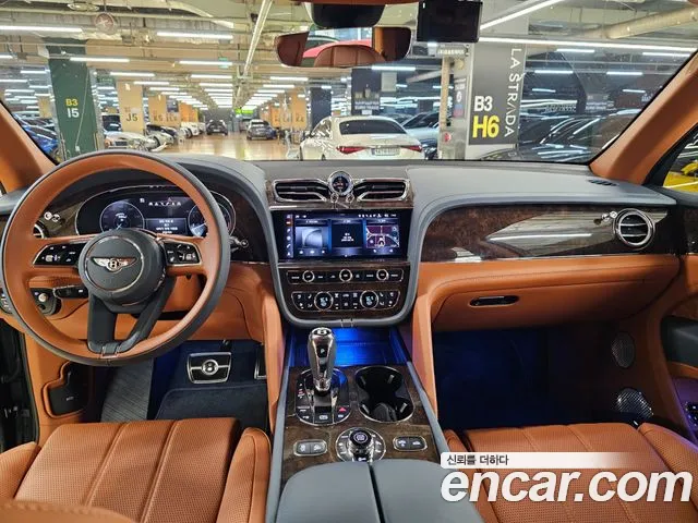 Bentley Bentayga — интерьер