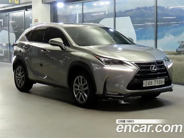 Lexus NX — экстерьер
