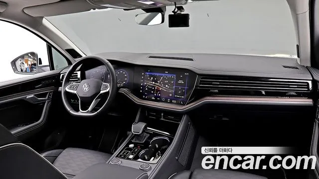 Volkswagen Touareg — интерьер