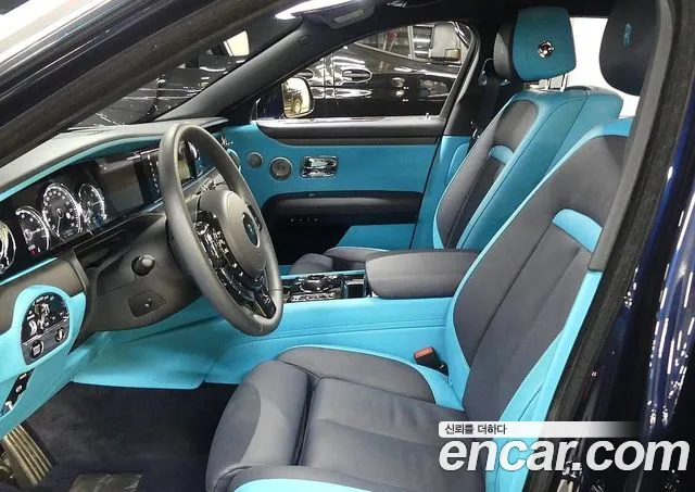 Rolls-Royce Ghost — интерьер