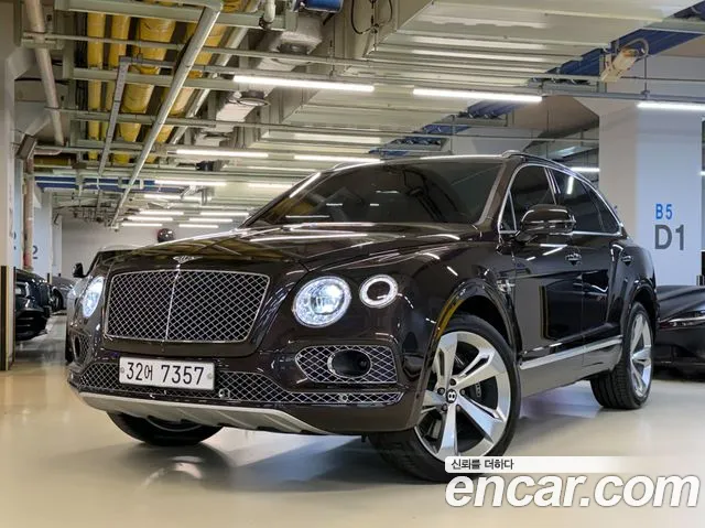 Bentley Bentayga — экстерьер