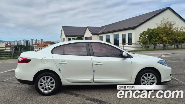 Renault Korea SM3 — интерьер