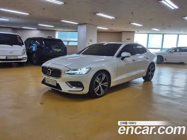 Volvo S60 — экстерьер