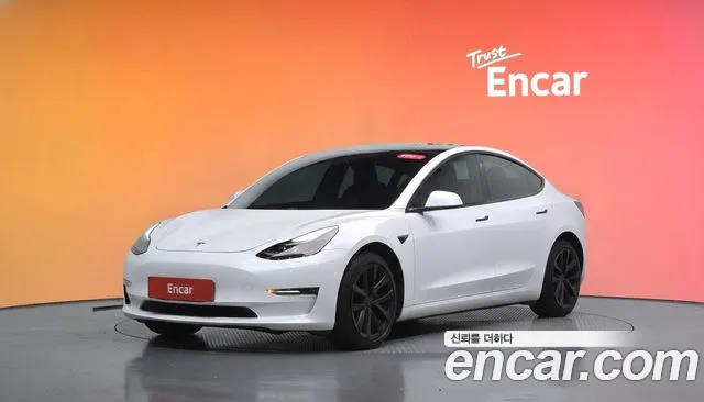 Tesla Model 3 — экстерьер