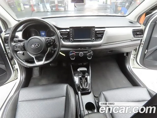 Kia Stonic — интерьер