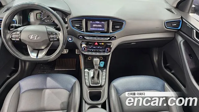 Hyundai Ioniq — интерьер